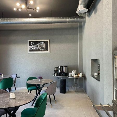 Gega Hotel Gagra Buitenkant foto