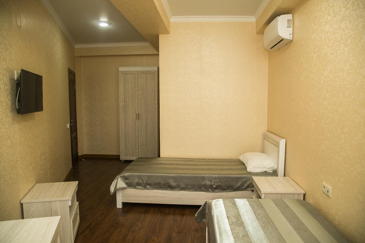 Gega Hotel Gagra Buitenkant foto