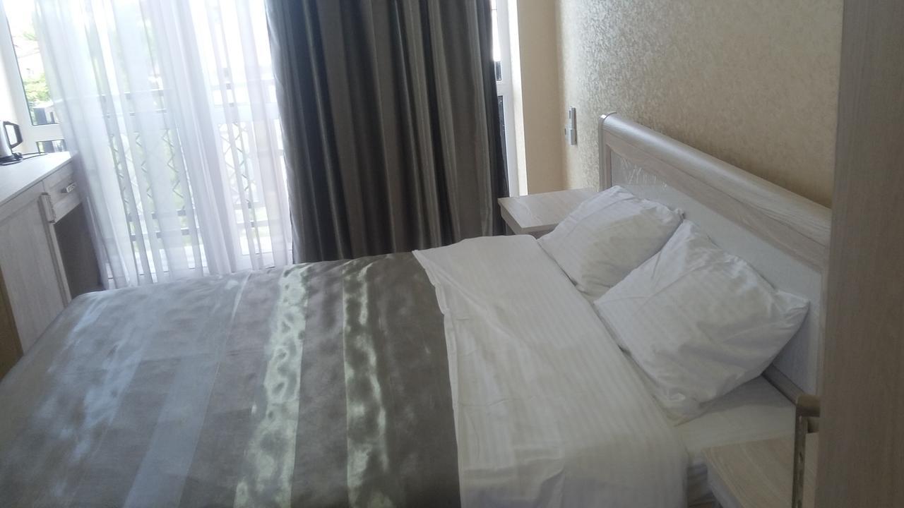 Gega Hotel Gagra Buitenkant foto